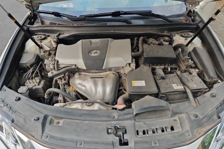 Used Lexus ES 2015 200 Elite Edition Engine Bay
