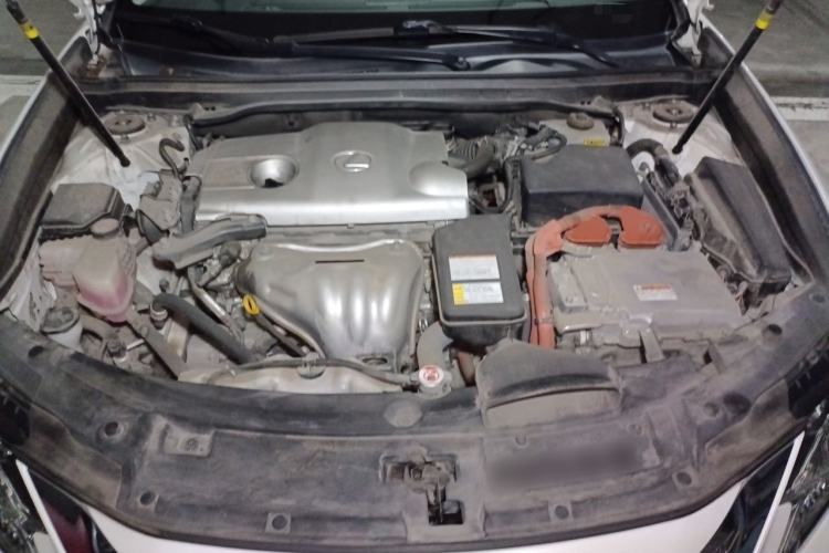 Used Lexus ES 2015 300h Comfort Edition Engine Bay