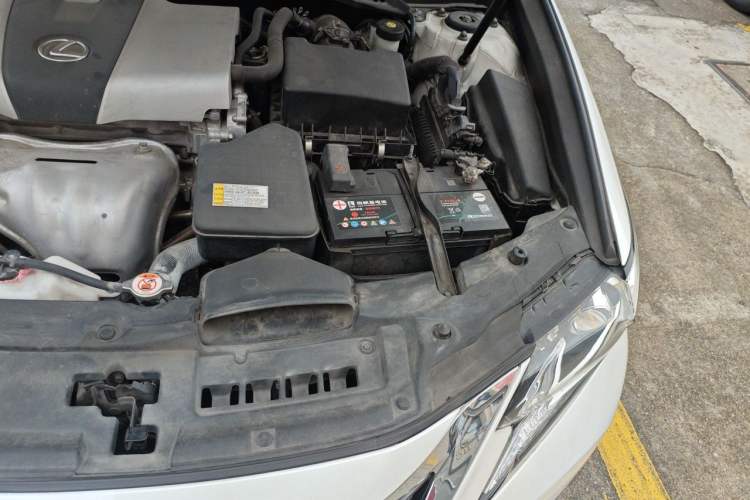 Used Lexus ES 2015 200 Elite Edition Engine Bay Left