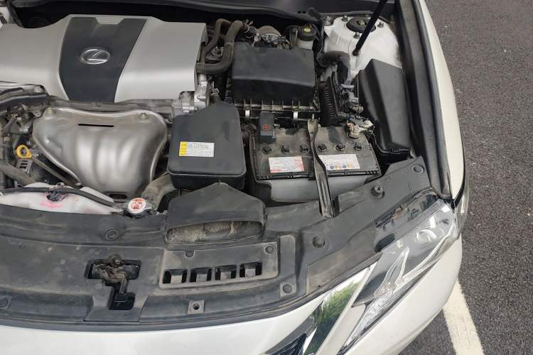 Used Lexus ES 2015 200 Elite Edition Engine Bay Left