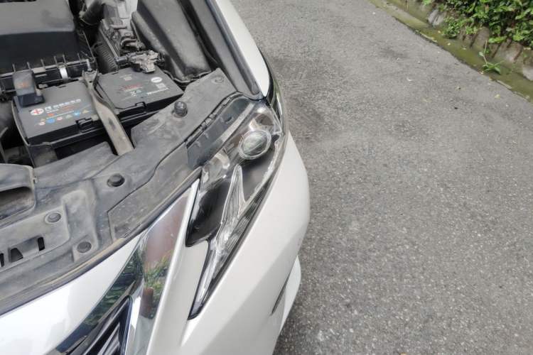 Used Lexus ES 2015 200 Elite Edition Engine Bay Left