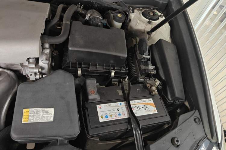 Used Lexus ES 2015 200 Elite Edition Engine Bay Left