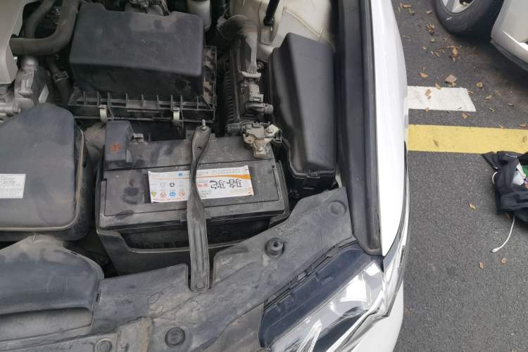 Used Lexus ES 2015 200 Elite Edition Engine Bay Left