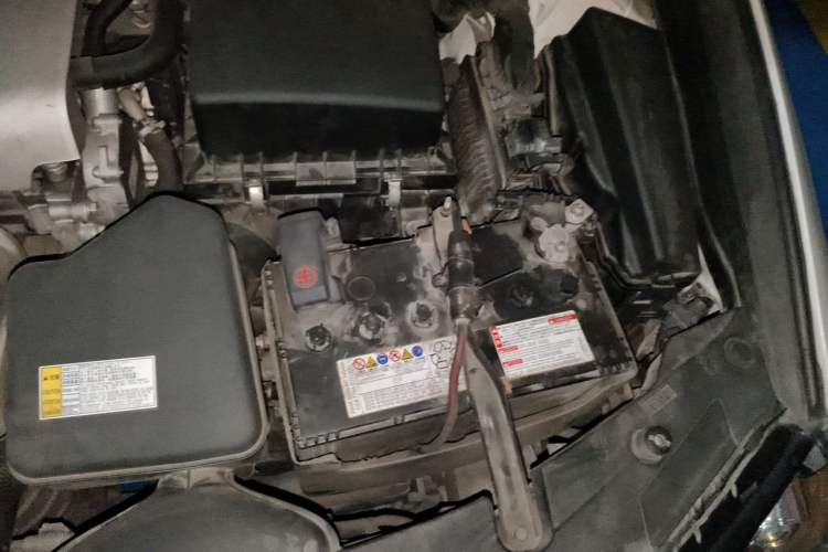 Used Lexus ES 2015 200 Elite Edition Engine Bay Left