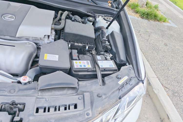 Used Lexus ES 2015 200 Elite Edition Engine Bay Left