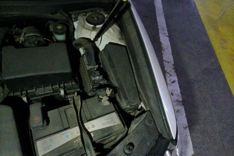 Used Lexus ES 2015 200 Elite Edition Engine Bay Left
