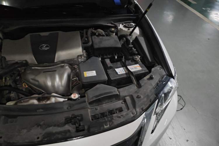 Used Lexus ES 2015 200 Elite Edition Engine Bay Left