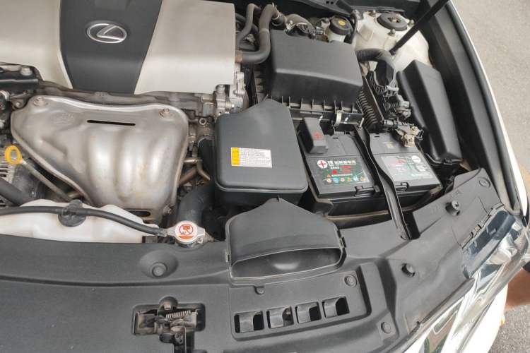 Used Lexus ES 2015 200 Elite Edition Engine Bay Left