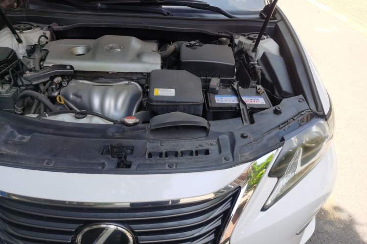 Used Lexus ES 2015 250 Elegant Edition Engine Bay Left