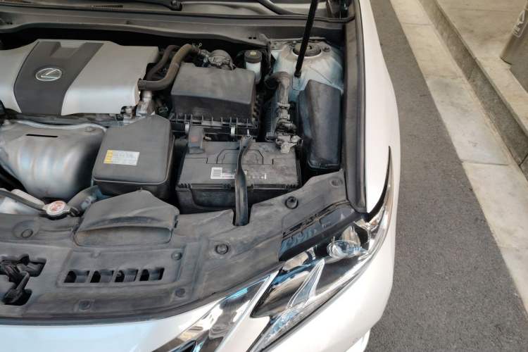 Used Lexus ES 2015 200 Elite Edition Engine Bay Left