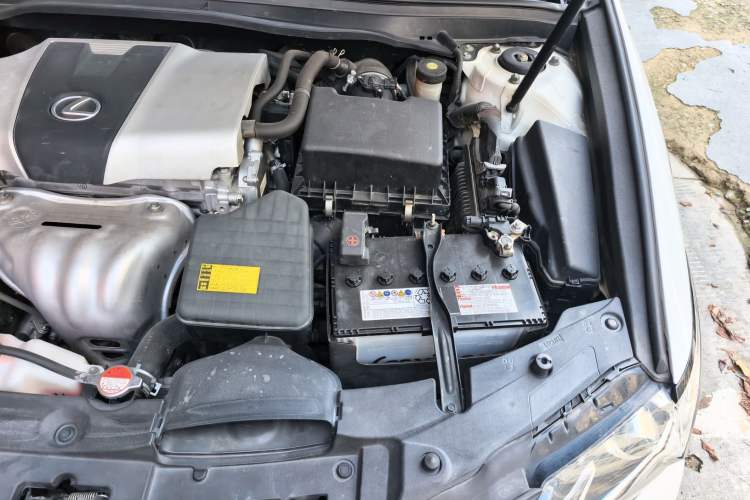 Used Lexus ES 2015 200 Elite Edition Engine Bay Left
