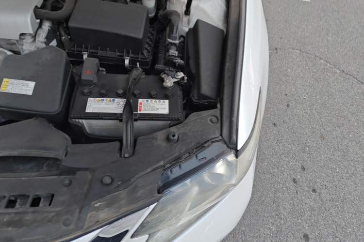 Used Lexus ES 2015 200 Elite Edition Engine Bay Left