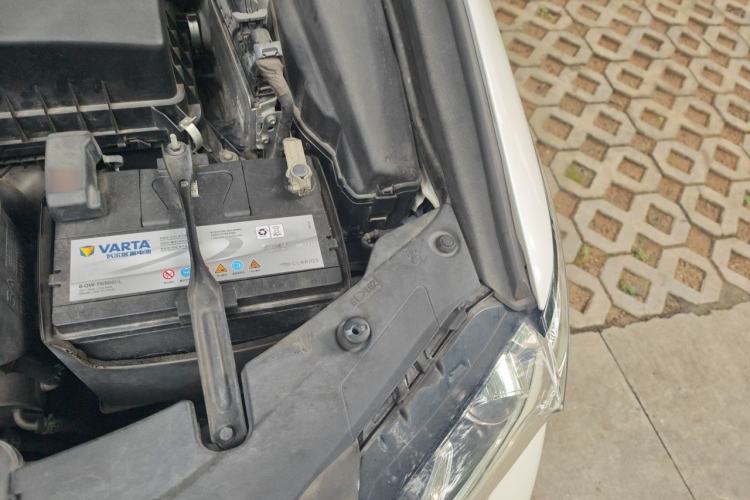 Used Lexus ES 2015 250 Elegant Edition Engine Bay Left