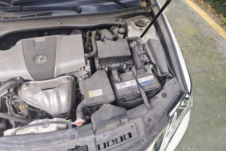 Used Lexus ES 2015 200 Elite Edition Engine Bay Left