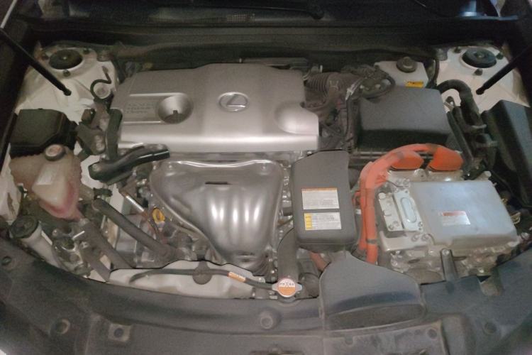 Used Lexus ES 2015 300h Comfort Edition Engine Bay