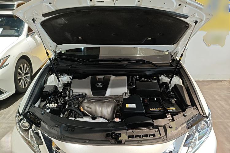 Used Lexus ES 2015 200 Elite Edition Engine Bay