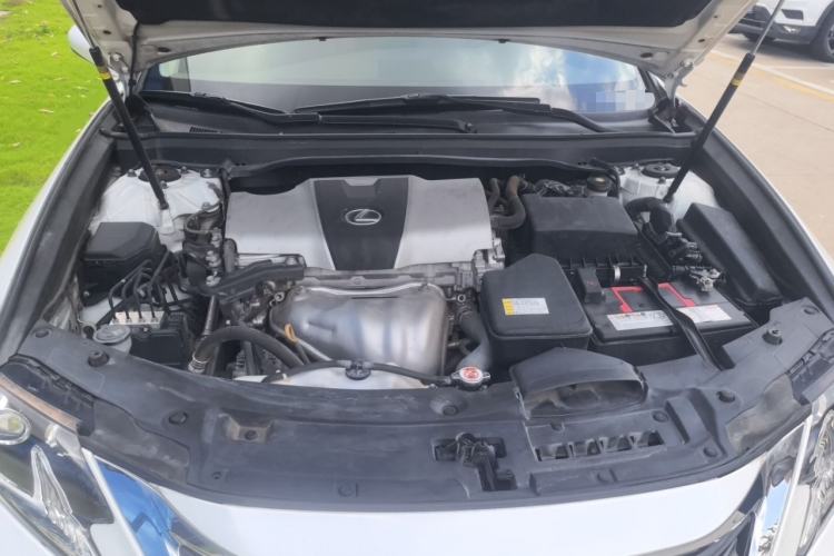 Used Lexus ES 2015 200 Elite Edition Engine Bay