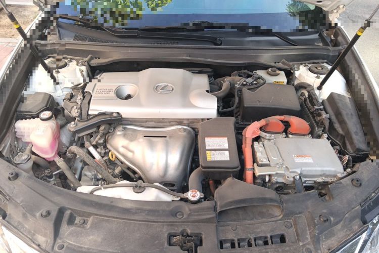 Used Lexus ES 2015 300h Comfort Edition Engine Bay