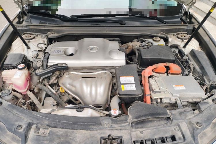 Used Lexus ES 2015 300h Comfort Edition Engine Bay