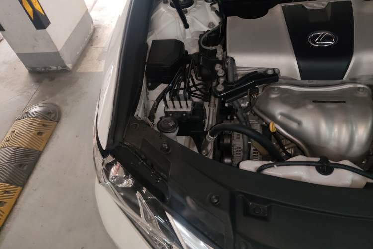 Used Lexus ES 2015 200 Elite Edition Engine Bay Right