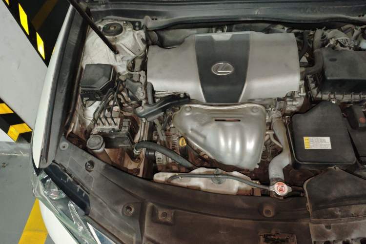 Used Lexus ES 2015 200 Elite Edition Engine Bay Right