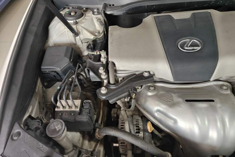 Used Lexus ES 2015 200 Elite Edition Engine Bay Right