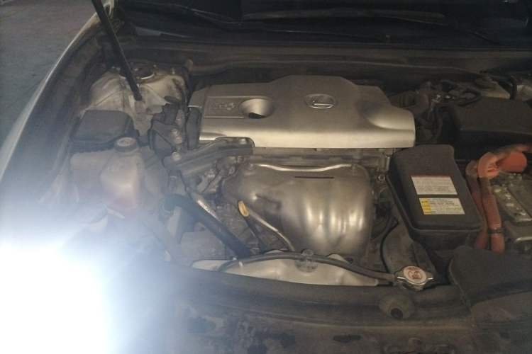Used Lexus ES 2015 300h Comfort Edition Engine Bay Right