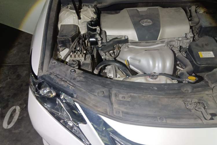 Used Lexus ES 2015 200 Elite Edition Engine Bay Right