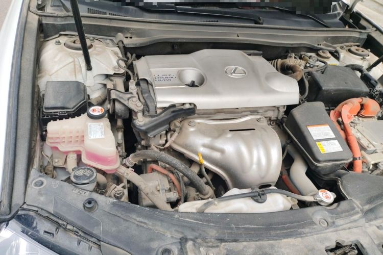 Used Lexus ES 2015 300h Comfort Edition Engine Bay Right