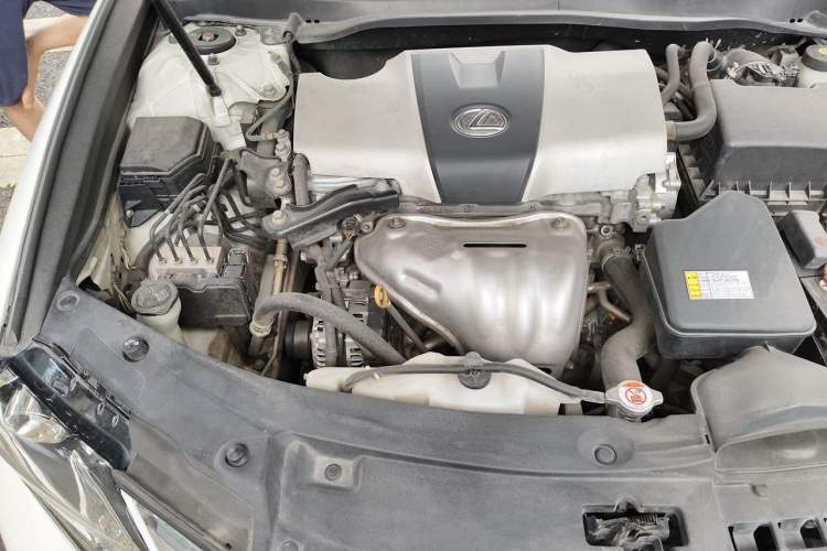 Used Lexus ES 2015 200 Elite Edition Engine Bay Right
