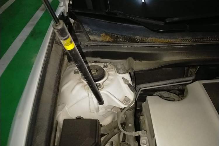 Used Lexus ES 2015 200 Elite Edition Engine Bay Right