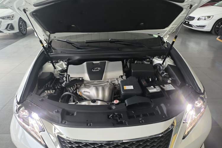 Used Lexus ES 2015 200 Elite Edition Engine Bay