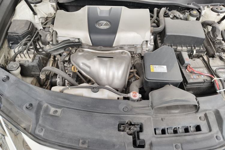 Used Lexus ES 2015 200 Elite Edition Engine Bay