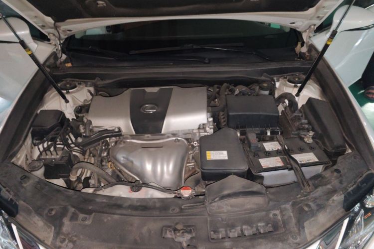 Used Lexus ES 2015 200 Elite Edition Engine Bay