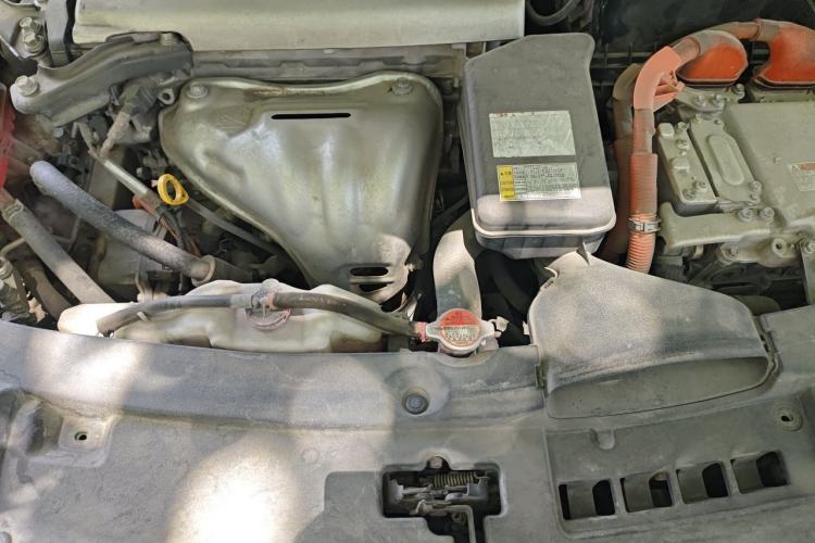 Used Lexus ES 2015 300h Comfort Edition Engine Bay