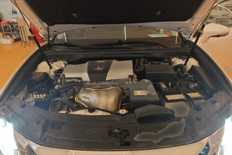 Used Lexus ES 2015 200 Elite Edition Engine Bay