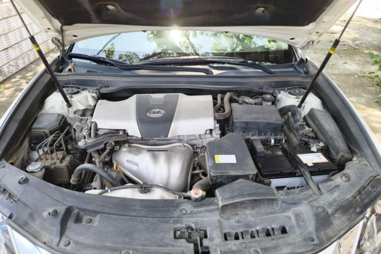 Used Lexus ES 2015 200 Elite Edition Engine Bay