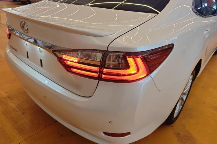 Used Lexus ES 2015 200 Elite Edition Exterior 1