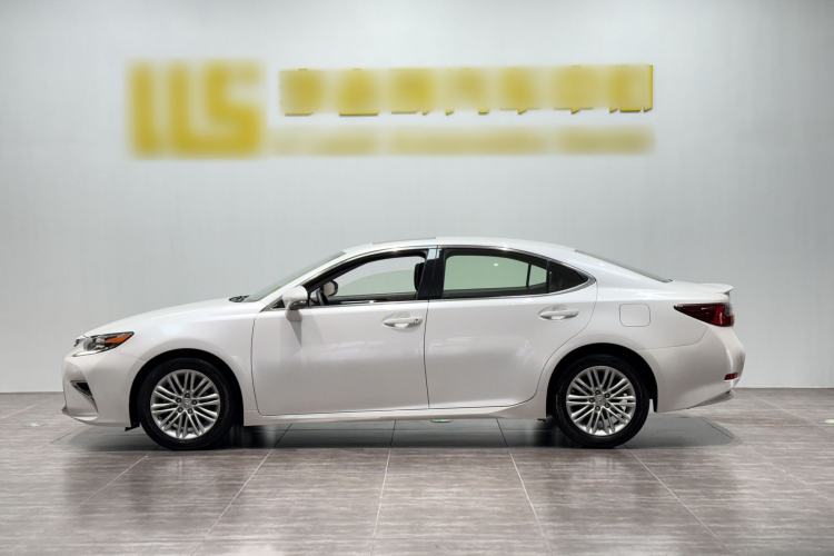 Used Lexus ES 2015 200 Elite Edition Exterior 2