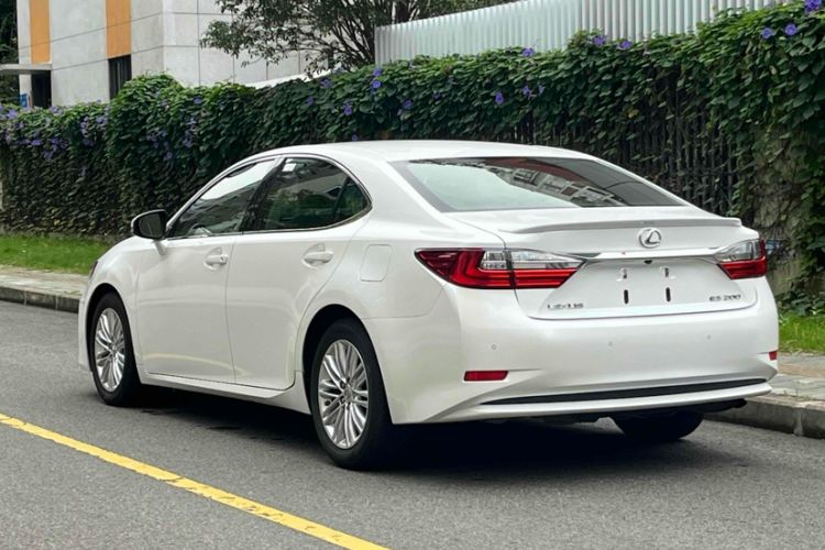 Used Lexus ES 2015 200 Elite Edition Exterior 2