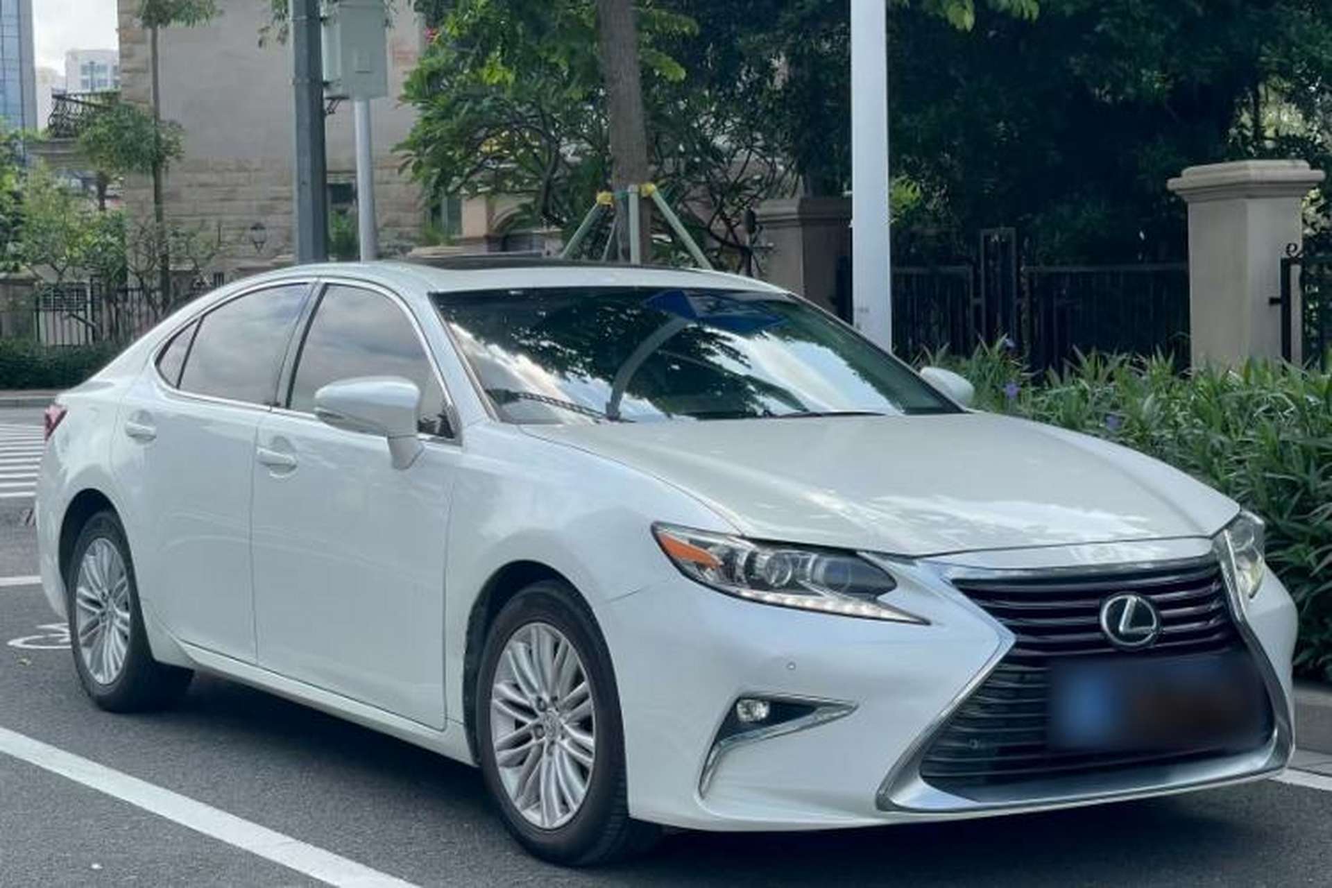Used Lexus ES 2015 200 Elite Edition Exterior 2