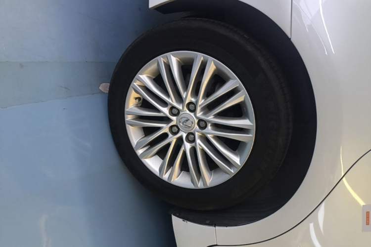 Used Lexus ES 2015 200 Elite Edition Exterior 5
