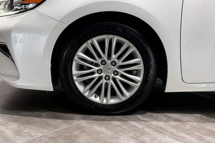 Used Lexus ES 2015 200 Elite Edition Exterior 6