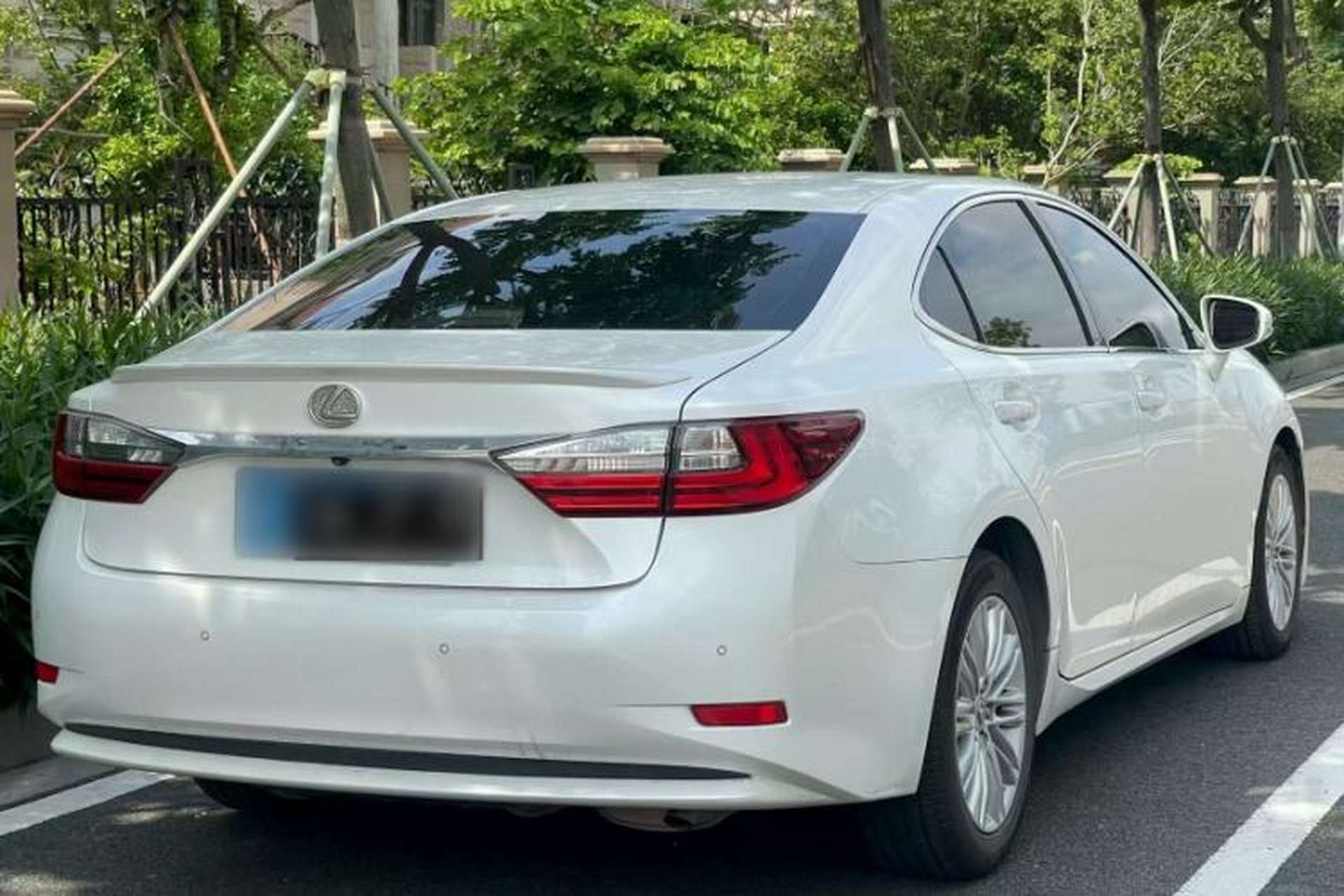 Used Lexus ES 2015 200 Elite Edition Exterior 6