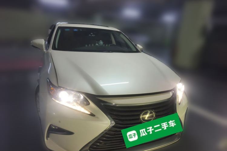 Used Lexus ES 2015 200 Comfort Edition Front