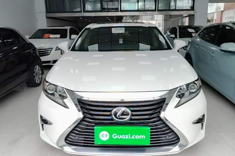 Used Lexus ES 2015 200 Elite Edition Front
