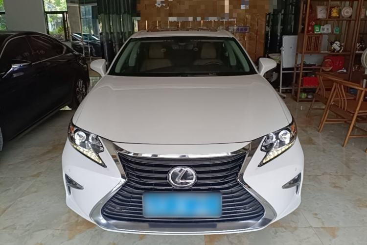 Used Lexus ES 2015 200 Elite Edition Front