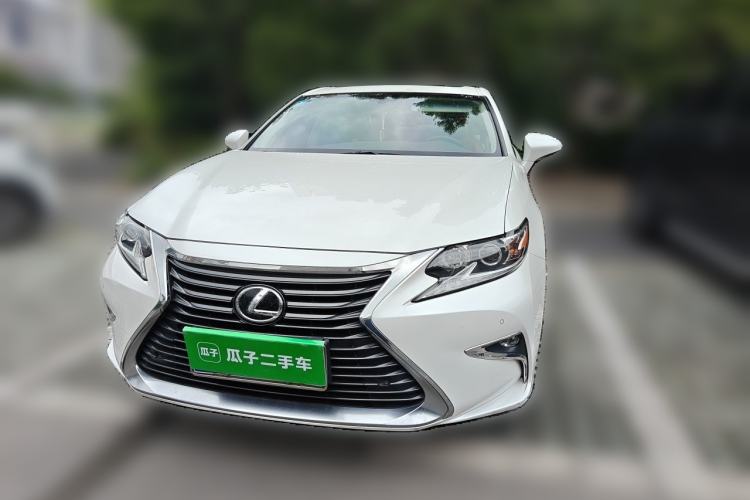 Used Lexus ES 2015 200 Comfort Edition Front