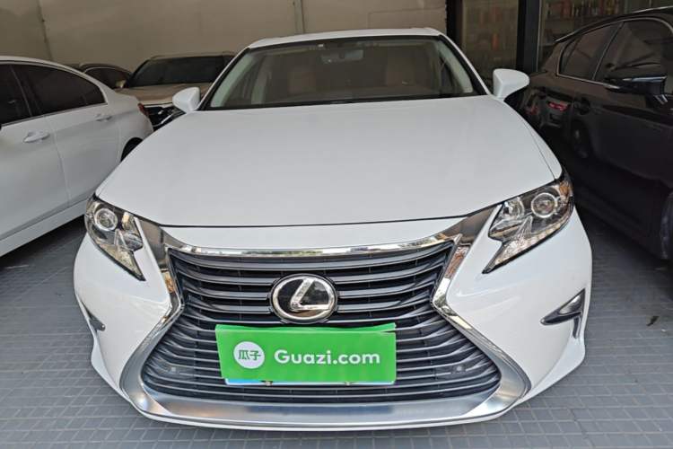 Used Lexus ES 2015 200 Elite Edition Front