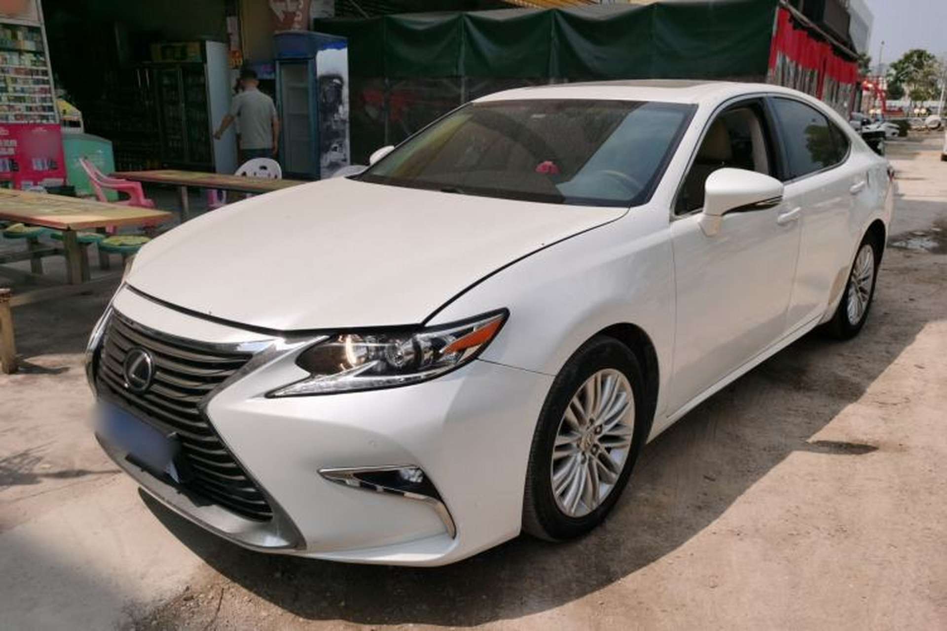 Used Lexus ES 2015 200 Elite Edition Front Left 45 Deg